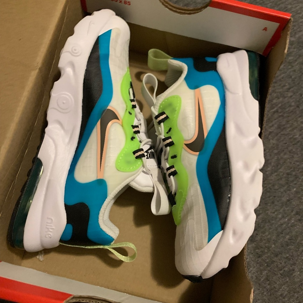 COPY - Toddler size 9c Nike air max 270